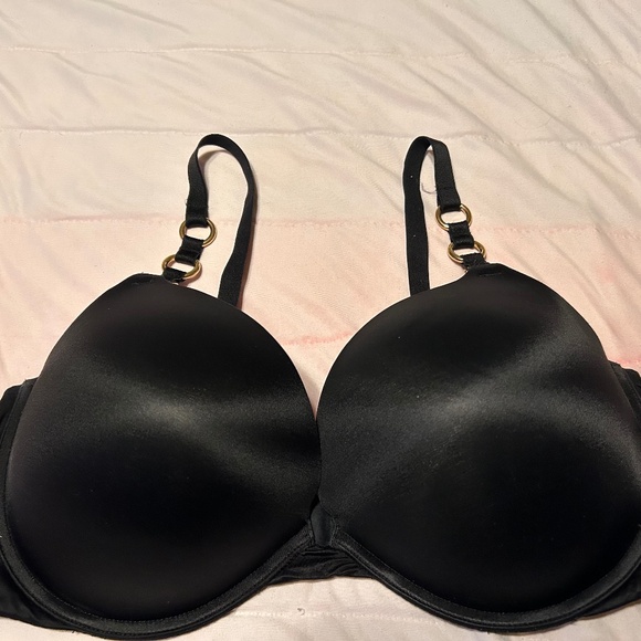 Victoria's Secret Very Sexy Black with Metal Rings 38DD Push Up Underwire Bra - Picture 1 of 5